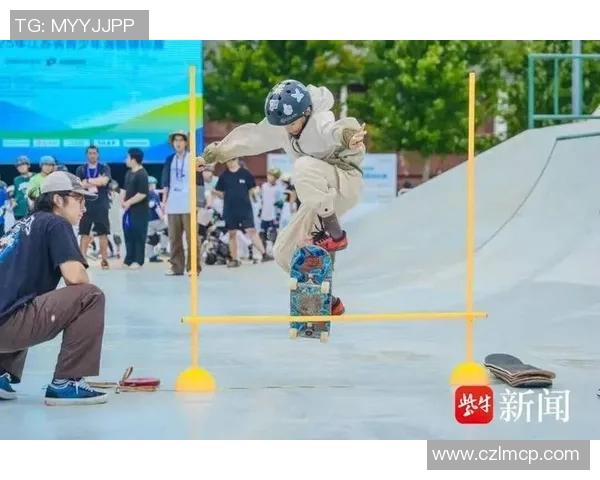 南京攀岩队在滑板精英赛中的拼搏历程与荣耀时刻分享